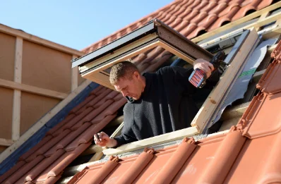 Pose de fenêtres de toit Velux à Taden
